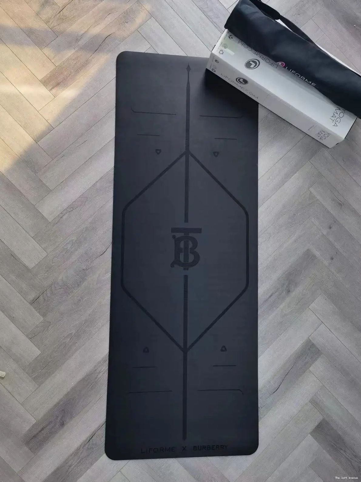 YOGA BURBERRY MAT 0516